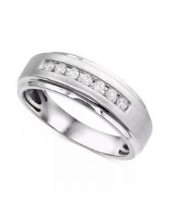 Men's Diamond 7-Stone Wedding Band (1/4 ct. t.w.) in 10k Gold